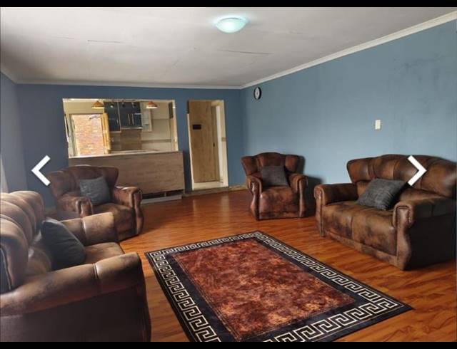 3 BEDROOM HOUSE FOR SALE IN ENNERDALE EXT 9
